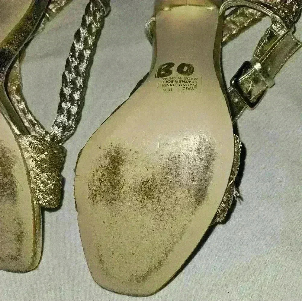 Glint Womans Gold Shoes Size 10.5 - Picture 5 of 9